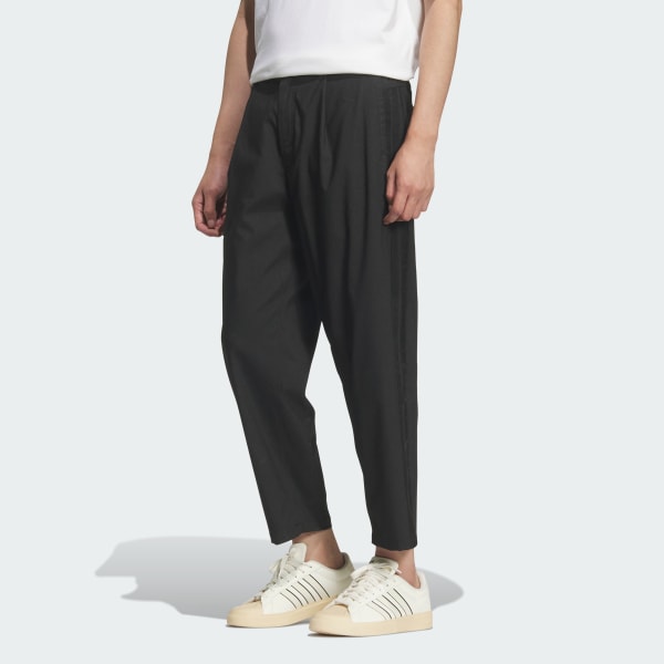 Black 루즈 핏 데님 테이퍼드 팬츠