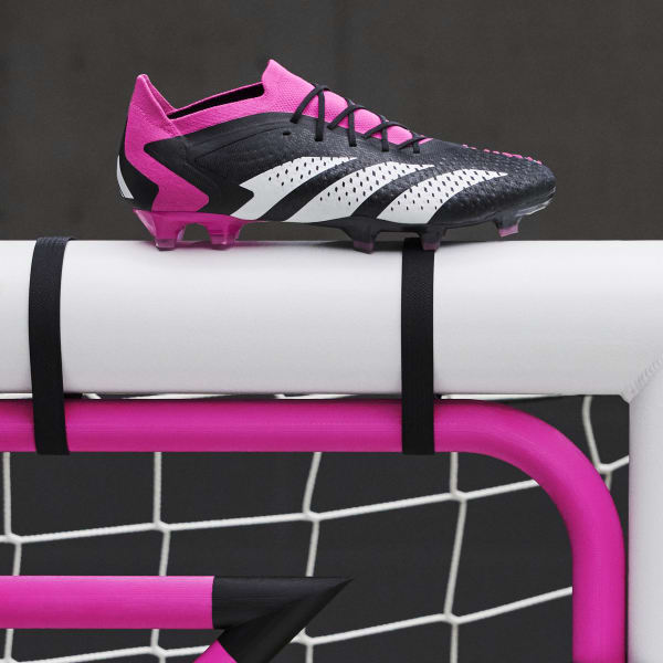 Black Predator Accuracy.1 Low Firm Ground Soccer Cleats
