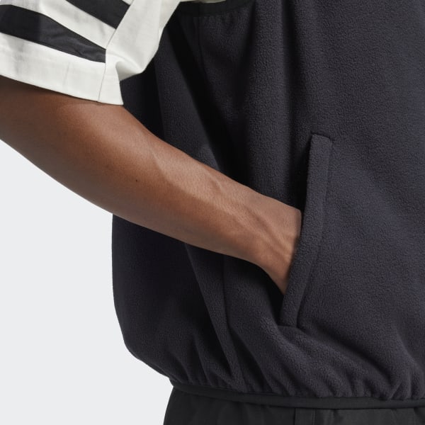 adidas ベスト IZ4799_db21_model.jpg