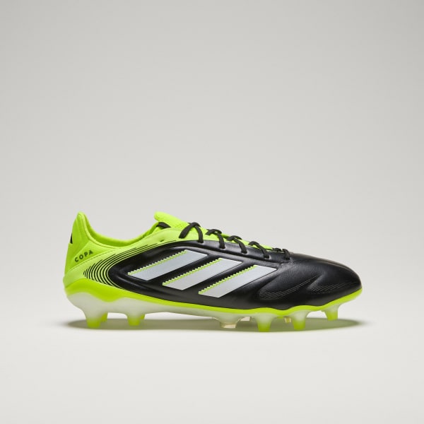 Svart Copa Pure 3 Elite fotbollsskor för fasta underlag