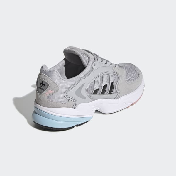 adidas falcon 2000