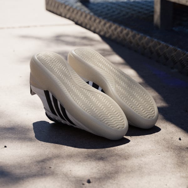 White BARREDA MUNDIAL SHOES