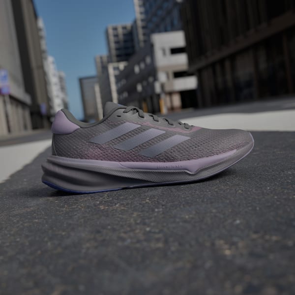 Black Supernova Stride Running Shoes
