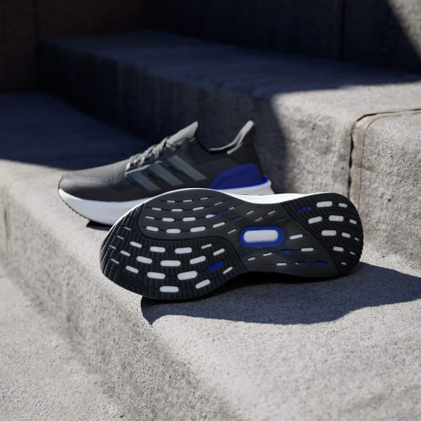 สีดำ รองเท้า Ultraboost 5