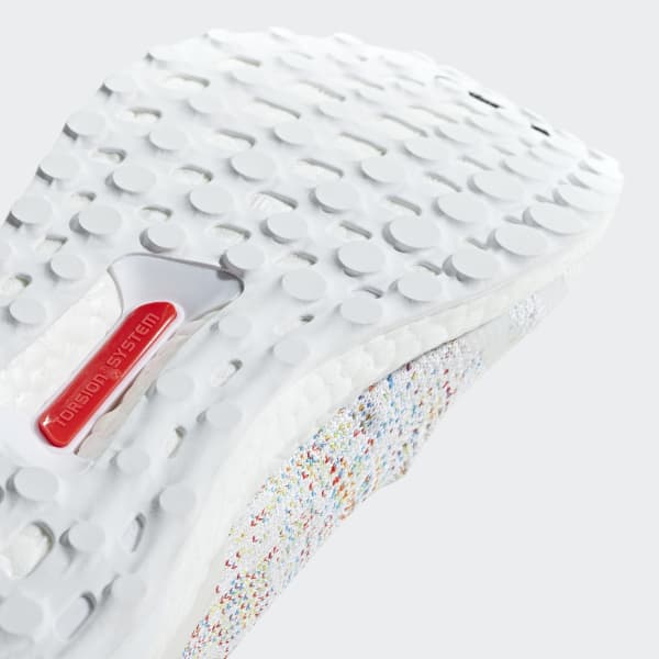adidas ultra boost uncaged raw white & shock cyan