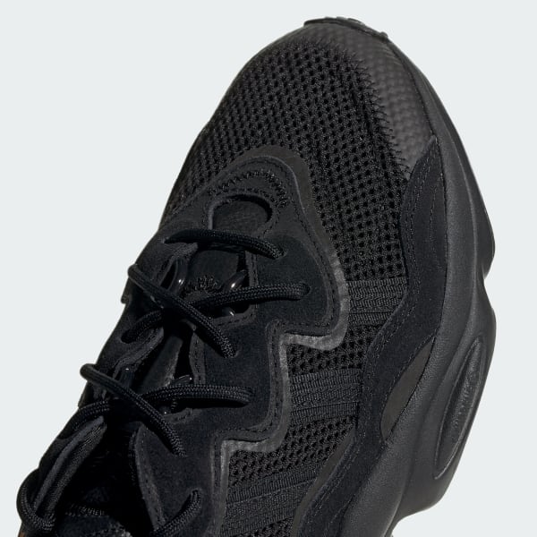 Adidas ozweego triple black deals