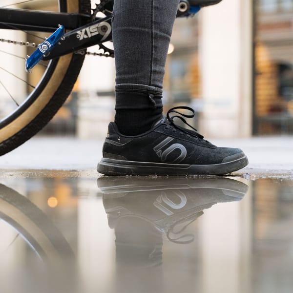 Zapatillas Five Ten Sleuth DLX para mountain bike y de mujer | adidas España