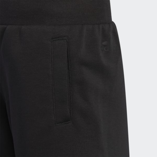 Black Badge of Sport Logo Shorts
