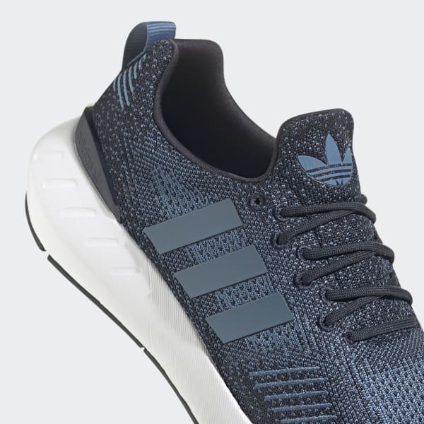 Adidas blue cheap swift run trainers