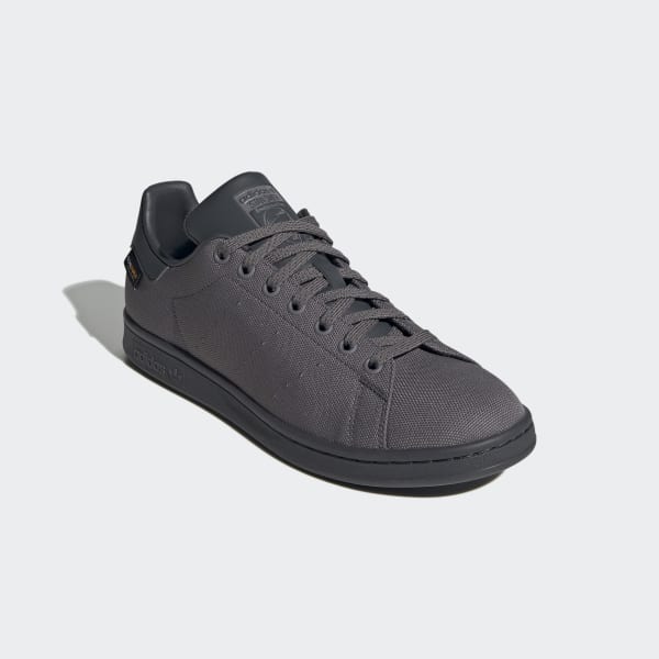 สีเทา รองเท้า Stan Smith