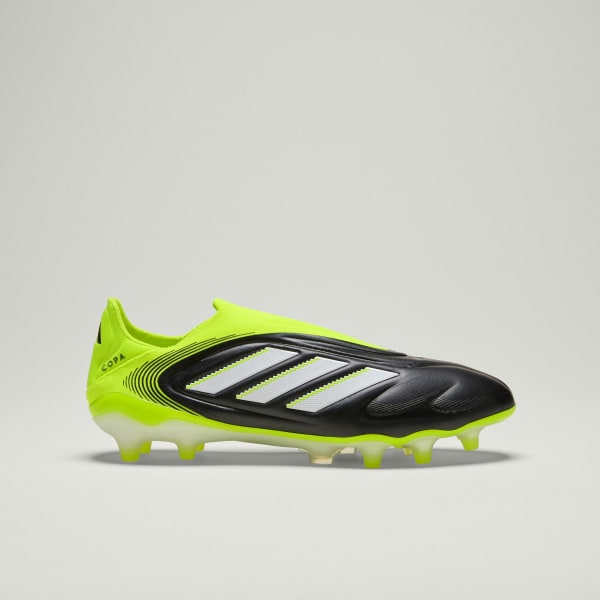 Black Copa Pure 3 Elite Laceless Firm Ground Boots