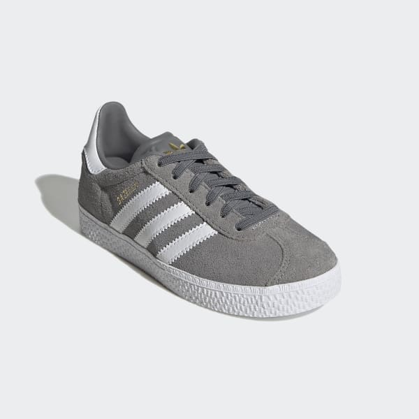 Grey adidas gazelle size hot sale 4