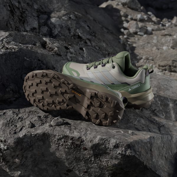 Beige Zapatilla de senderismo Terrex Skychaser Ax5