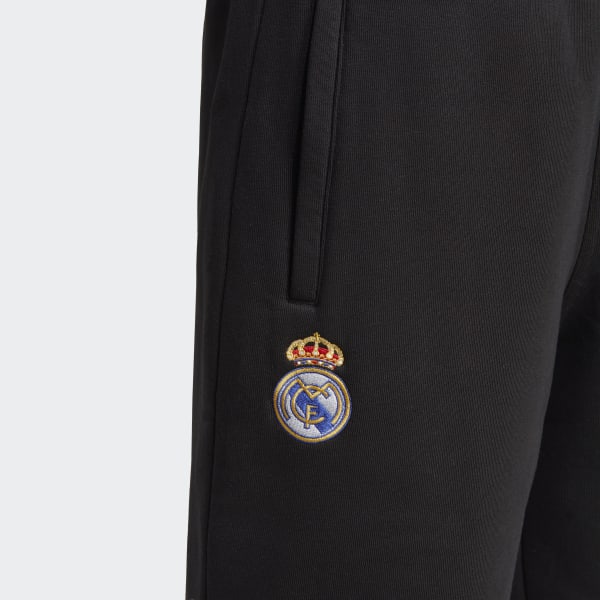 Czerń Real Madrid Essentials Trefoil Shorts BV831