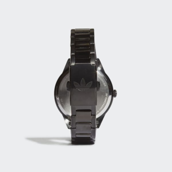 Small armani watch store
