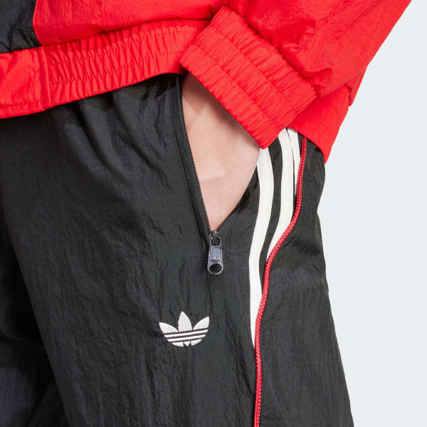パンツ Adidas Big Trefoil Track Pants adidas Big Trefoil Track Pants With Oversized Logo And