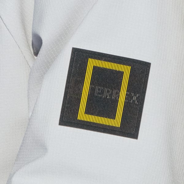 アディダス ©ナショナル ジオグラフィック ソフトシェルジャケット