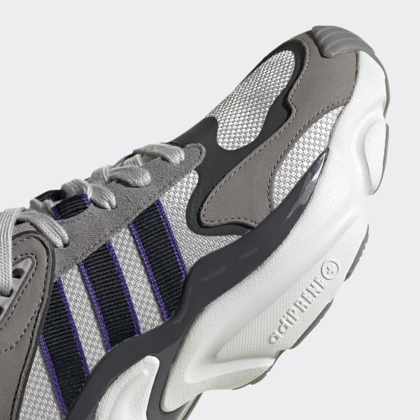 Tephra runner outlet sneaker adidas
