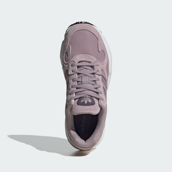 Adidas falcon online paarse zool