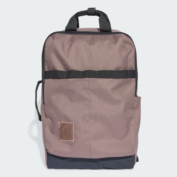 Cafe Morral adidas Utility corte cuadrado