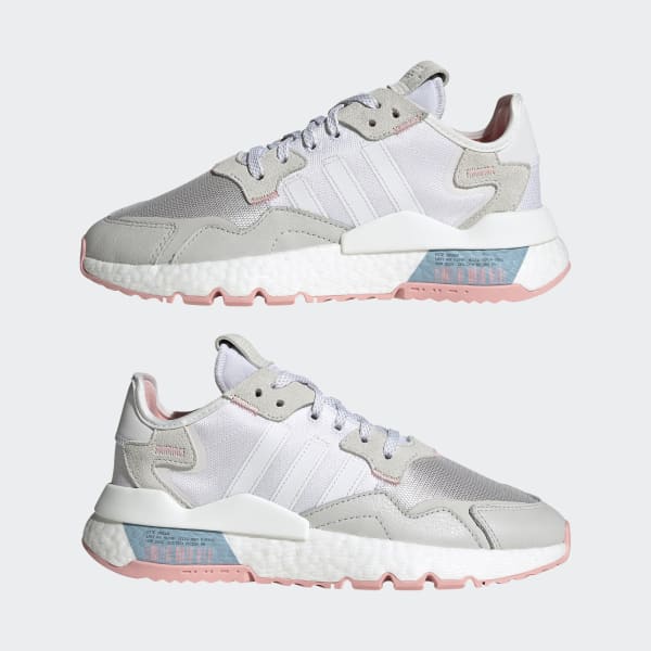 Adidas nite best sale jogger hombre blancas
