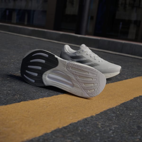 White Supernova Solution Running Shoes