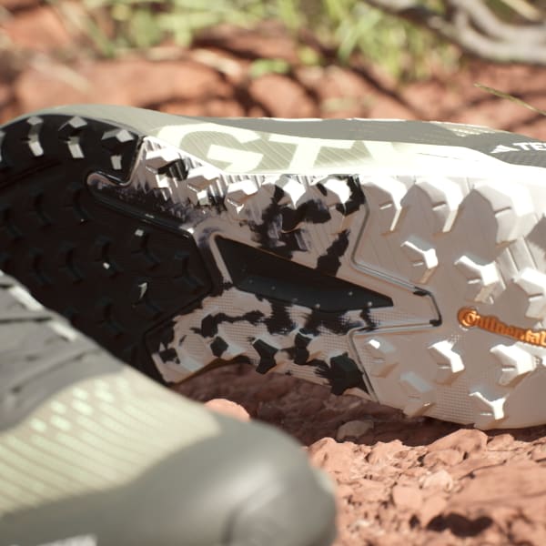 アディダス テレックス アグラヴィック フロー GORE-TEX