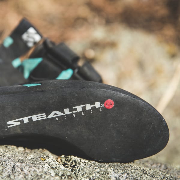 cierna Lezečky Five Ten NIAD VCS Climbing