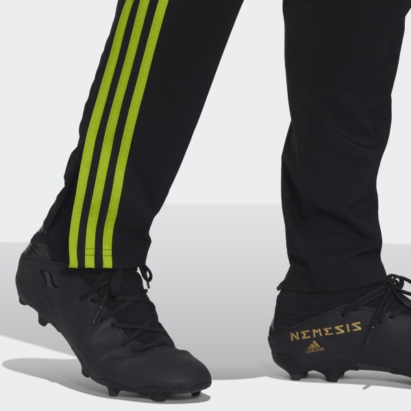 Czerń Manchester United Condivo 22 Presentation Pants CT206
