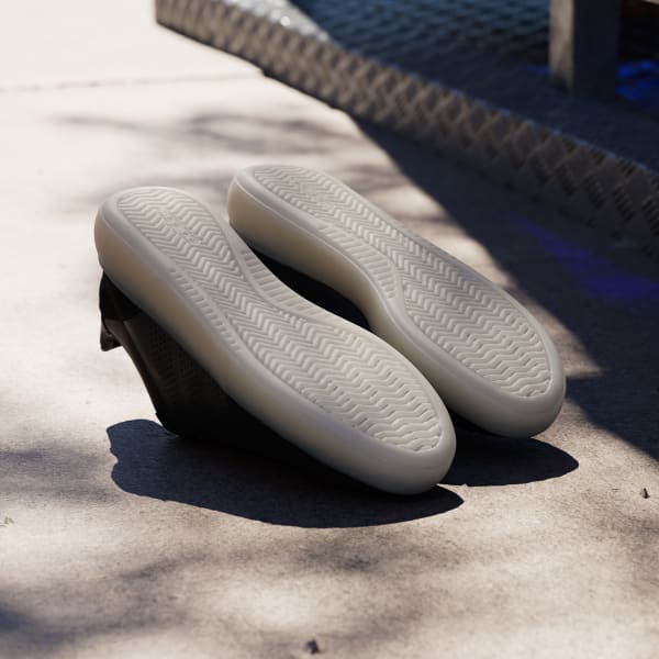 Black Barreda Decode Shoes