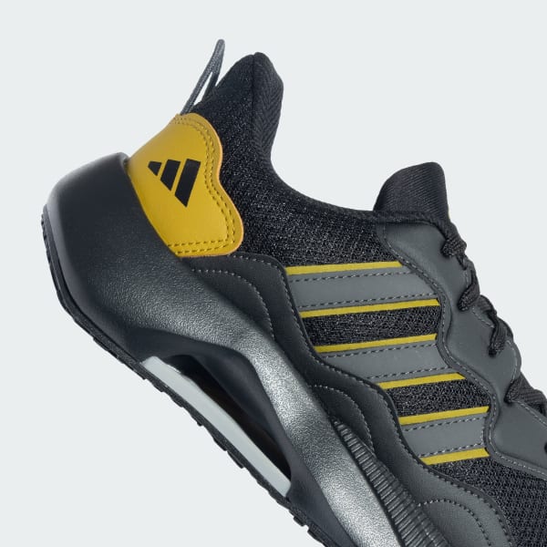 Footwear Adidas Yung Black Gold Adidas COURUN AVANT SHOES Black