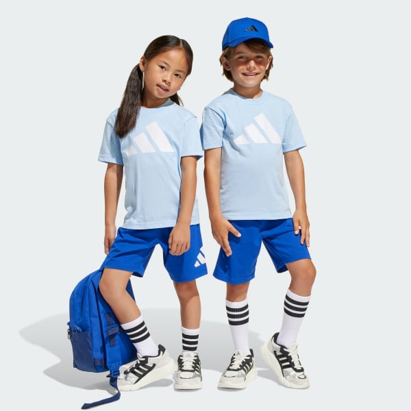 Azul Conjunto Playera y Shorts Essentials (Niños)