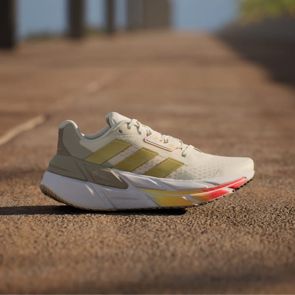 adidas Zapatillas Adistar CS Beige adidas Argentina