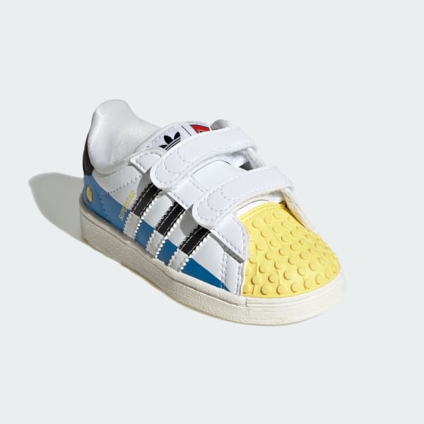 Hvit adidas Superstar x LEGO® Sko