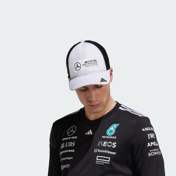 Vit MERCEDES - AMG PETRONAS FORMULA ONE TEAM SNAPBACK LOGO TRUCKERKEPS