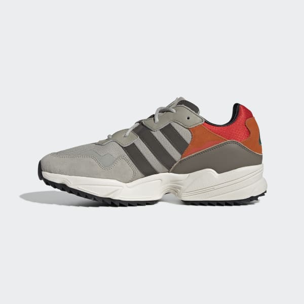adidas yung marrone