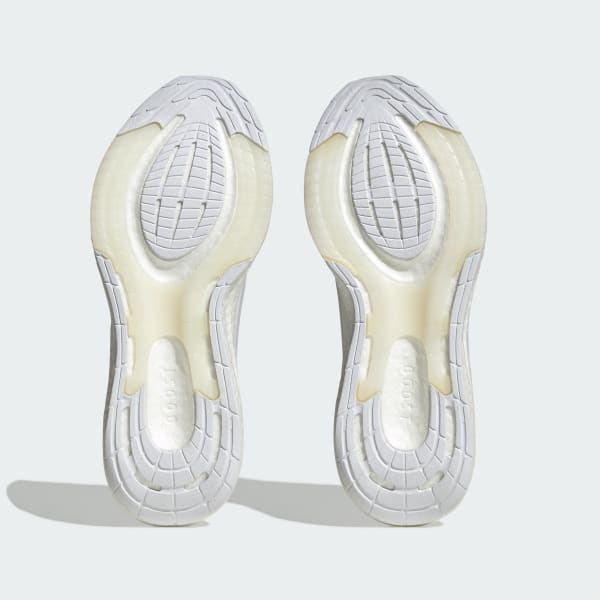 Beyaz Pureboost 23 Ayakkabı