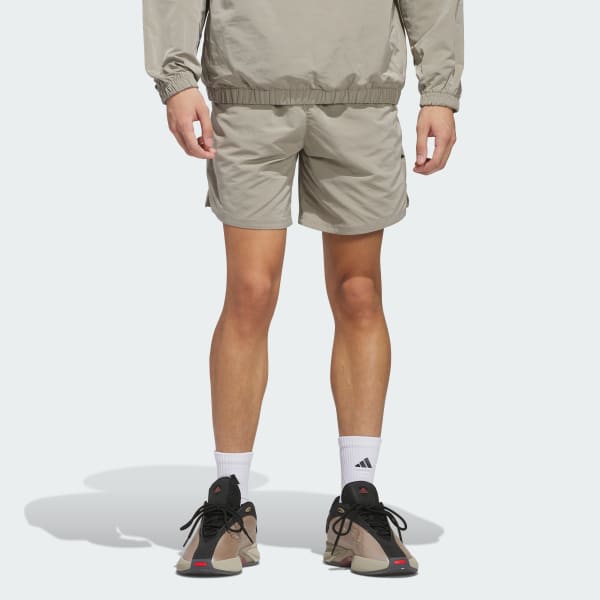 Beige adidas Basketball Woven kønsneutrale shorts