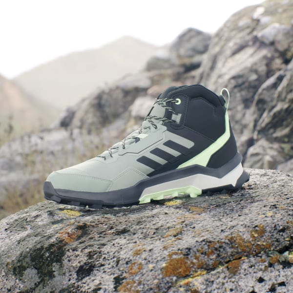 Salomon Quest Tracker Gore Tex Green Walking Boots アディダス