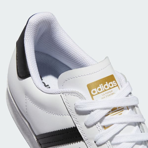 Adidas la marque hot sale aux 3 bandes superstar