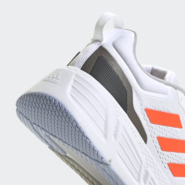 Adidas questar outlet cushion white
