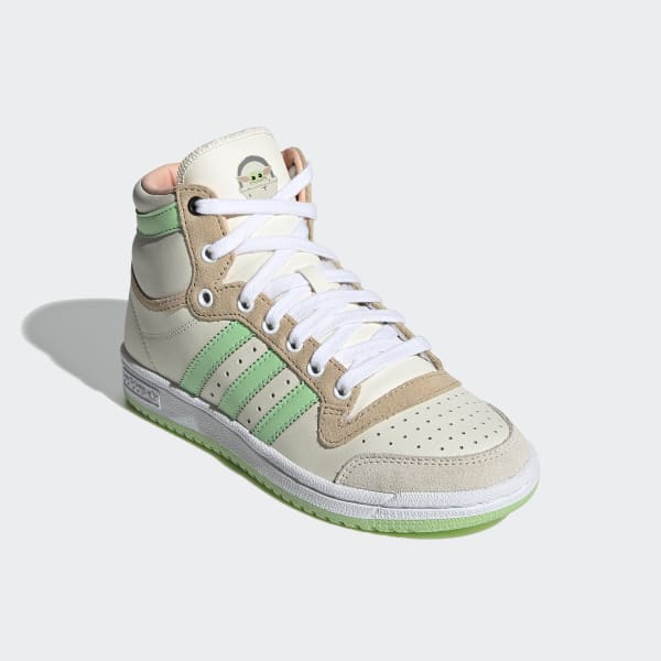 Kids adidas hi tops store