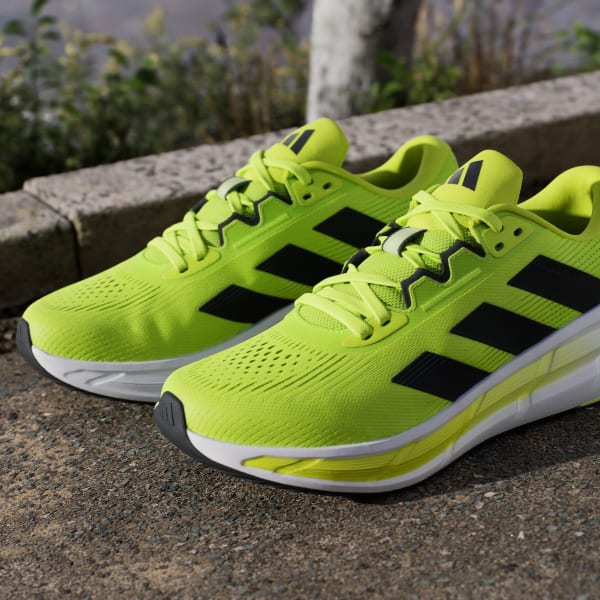Tênis Corrida Questar 3 - Verde adidas | adidas Brasil