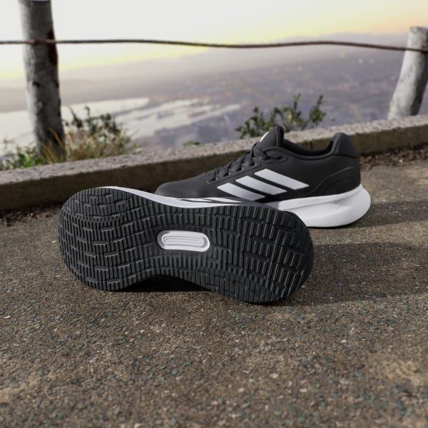 Schwarz Runfalcon 5 Laufschuh