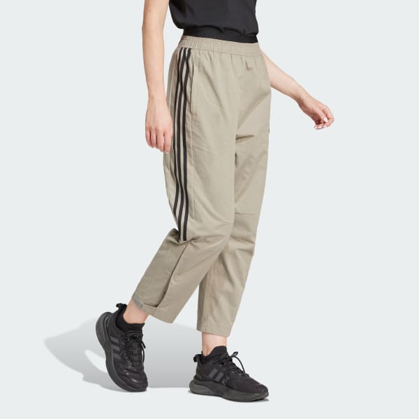  adidas Women's Tiro 7/8 Track Pants, Black/Pulse Lilac, Small :  Clothing, Shoes & Jewelry