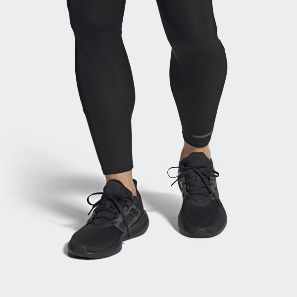 cierna Tenisky Pureboost 22