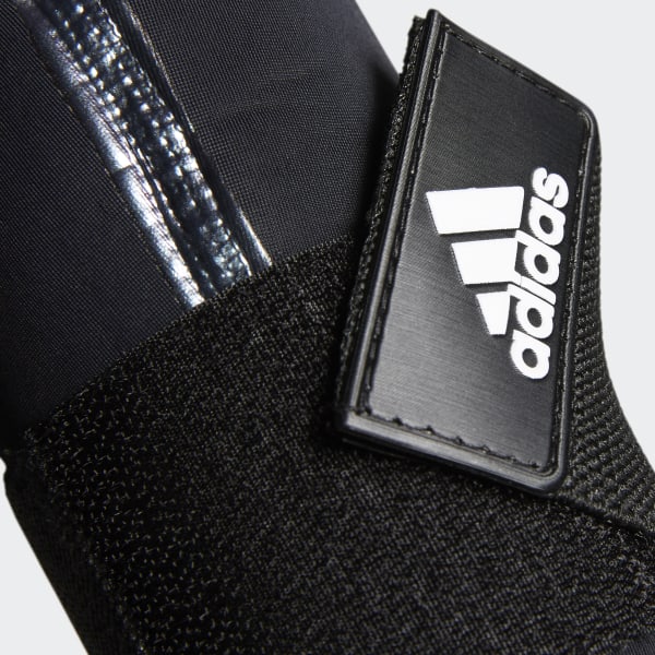 adidas wrist support