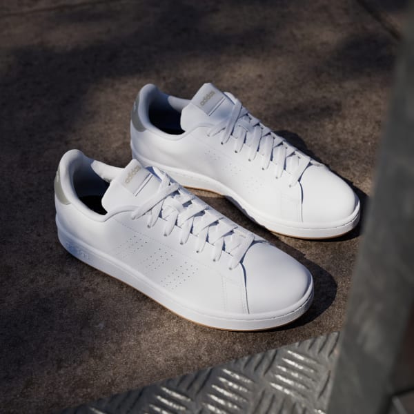 Adidas advantage triple white top