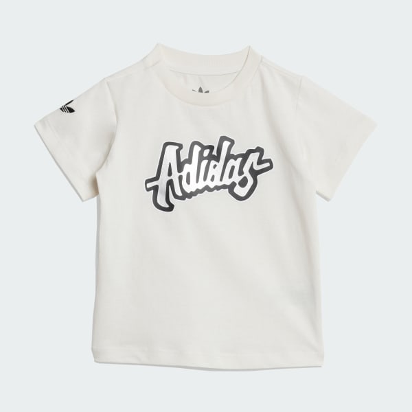 สีขาว ชุดเสื้อยืดและกางเกงขาสั้นสำหรับเด็ก