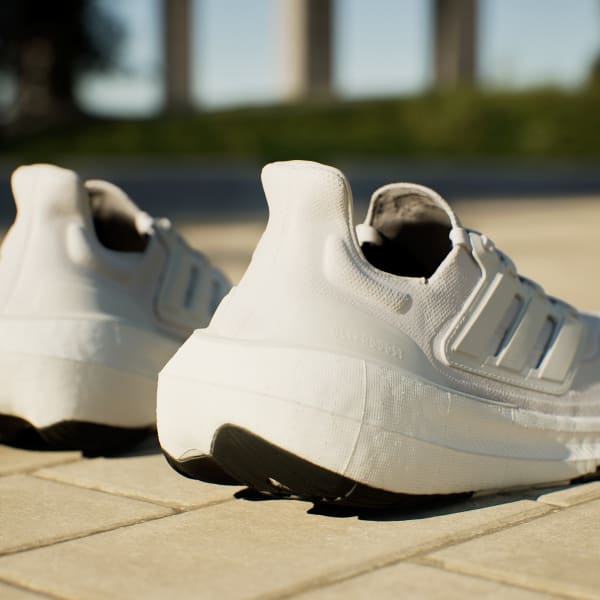 Adidas boost 2025 blanche
